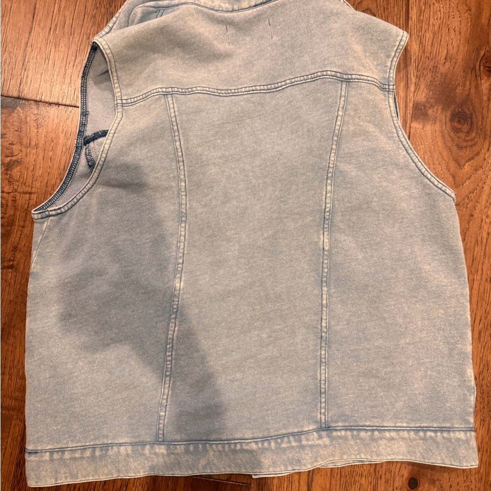 Z Supply Sky Blue Denim Vest - Picture 4 of 6
